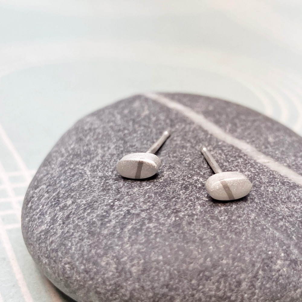 Ellipse Tiny Silver Earrings with 18ct Gold Inlay