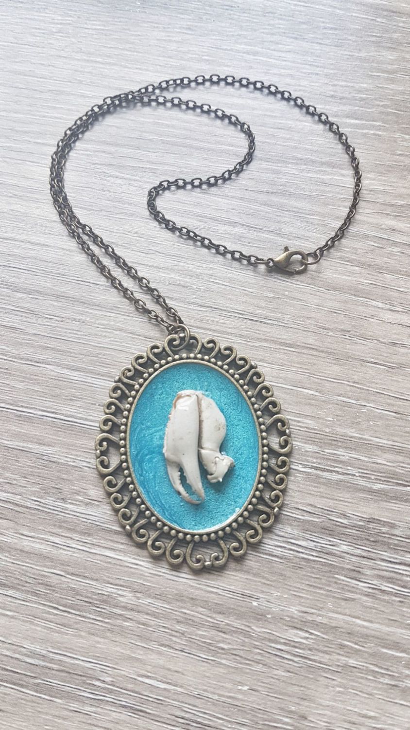 Crab Claw Bronze Gothic Style Pendant Necklace