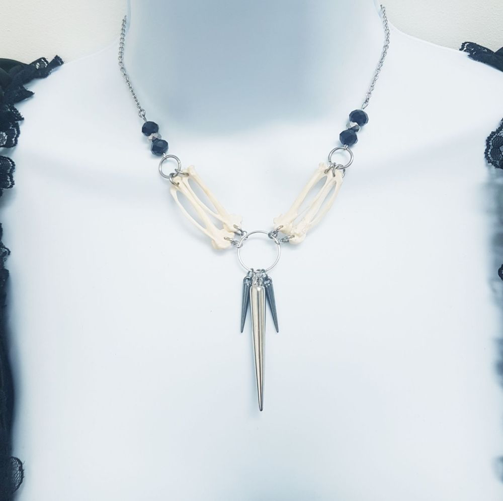 Enchanting Bird Bones Jade Necklace