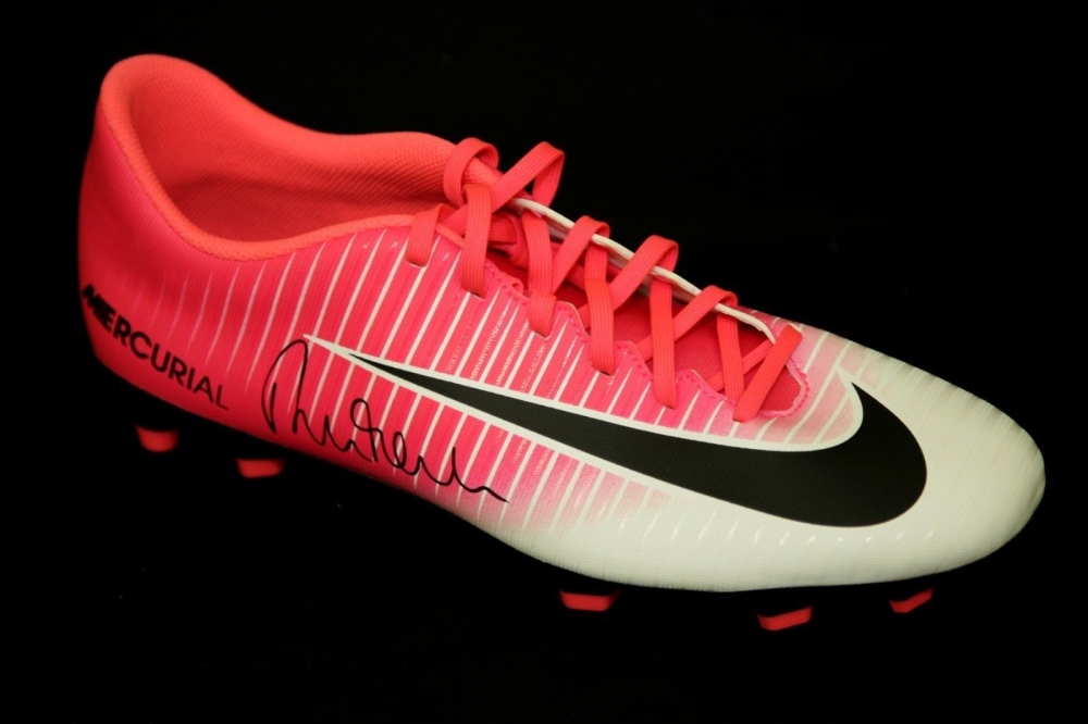 liverpool football boots