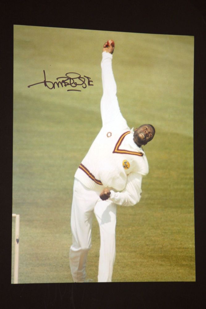 Curtly Ambrose Hand Signed Cricket 12 x16 Photograph : E