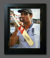 Alastair Cook Signed Cricket Mini  Bat In A  Frame Presentation : A