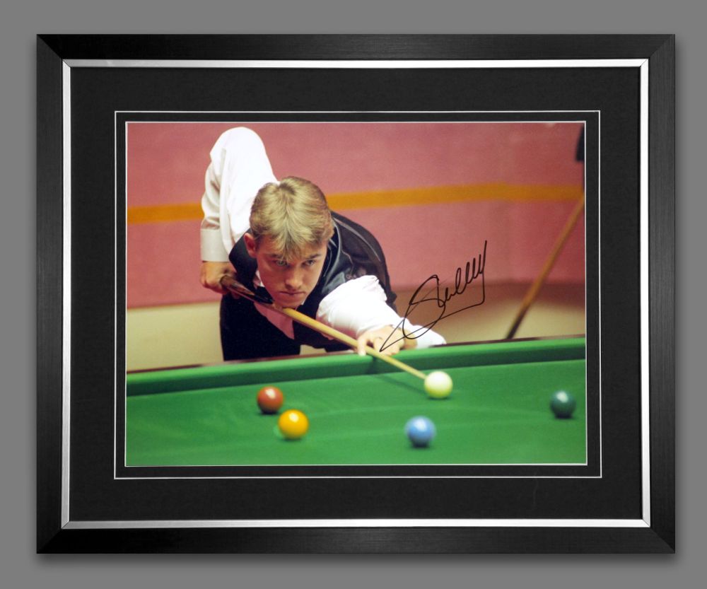 Stephen Hendry Signed And Framed Snooker Photograph : A