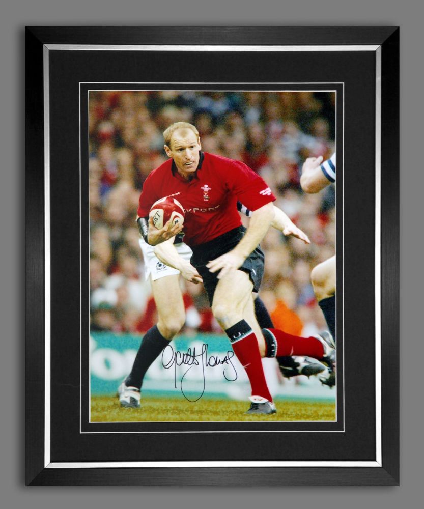 Gareth Thomas Hand Signed and Framed 12x16 Wales Rugby Photograph : C