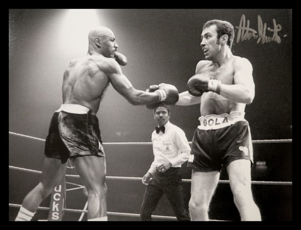 Alan"Boom Boom" Minter  Vs Hagler Signed 12x16 Boxing Photograph 