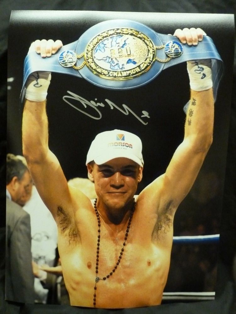 Jamie Moore Signed 12x16 Boxing Photograph : C