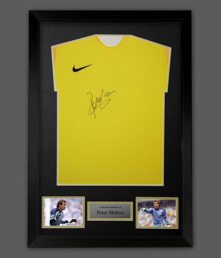   Peter Shilton Hand Signed Nike Goalkeeper Football Shirt  In A Framed Pre