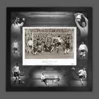  Jimmy Greaves Signed Spurs Fc Football Photograph In A Framed Picture Mount  Presentation : A 