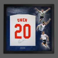 Michael Owen Hand Signed And Framed  White T-Shirt In A Picture Mount Display 
