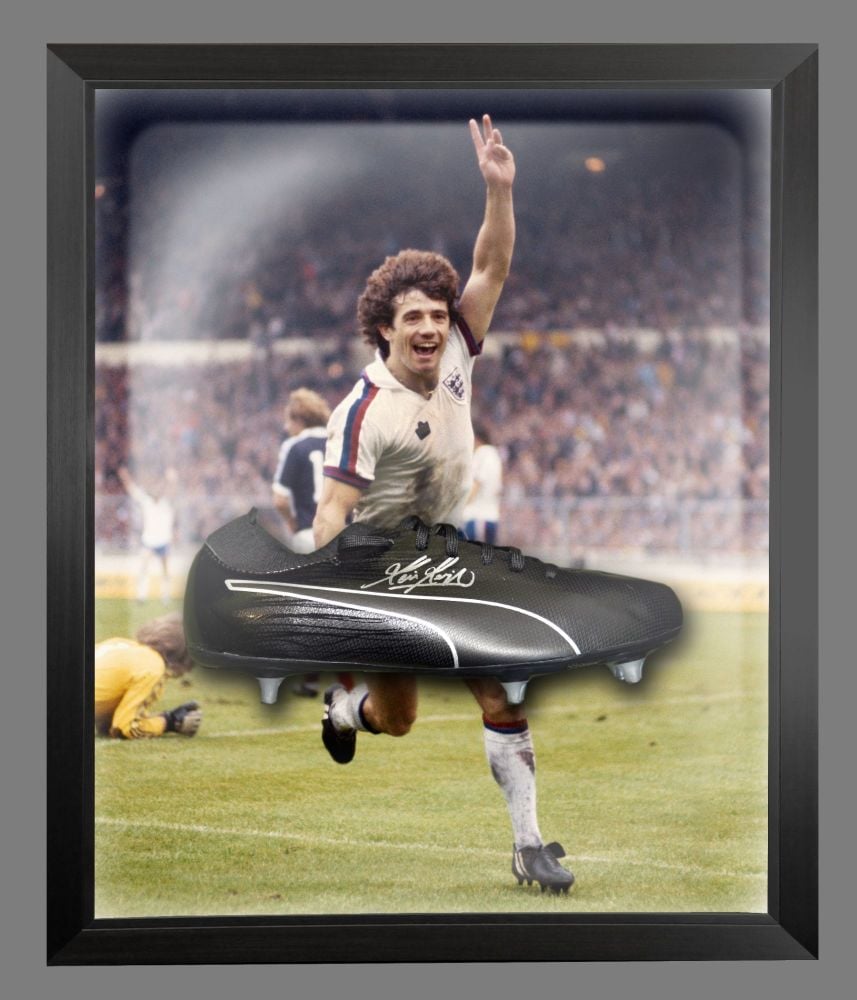 Kevin Keegan England Signed Black Football Boot In An Acrylic Dome Frame