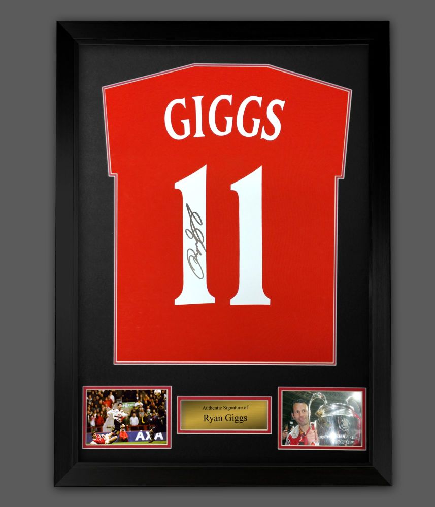   Ryan Giggs Signed Red Player T-Shirt Shirt In A  Frame Presentation