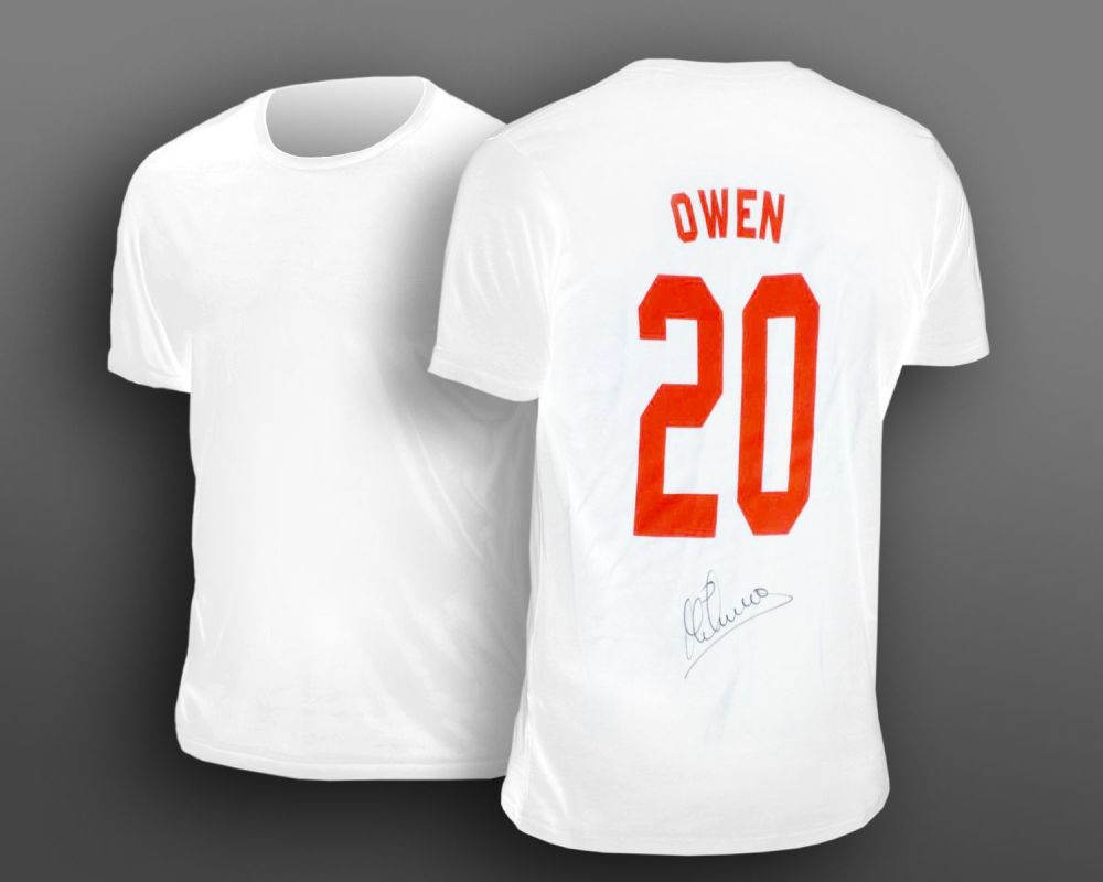 Michael Owen Hand Signed White No 20 Player T-Shirt.