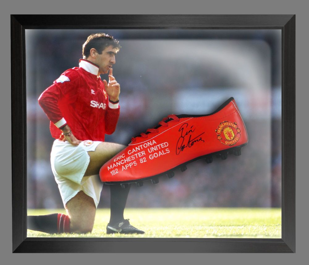 .  Eric Cantona Manchester United Hand Signed Red Football  Boot In A Dome 