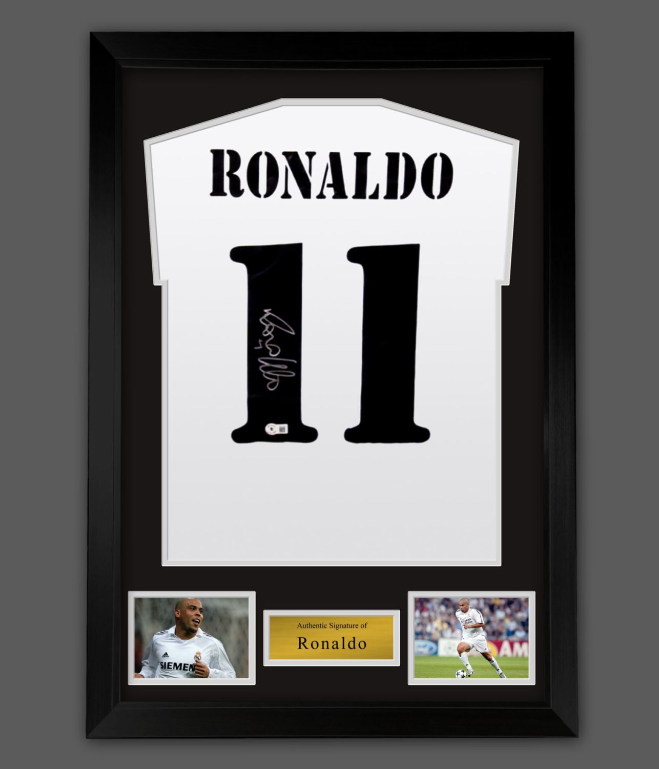 Framed Autographed/Signed Ronaldo Nazario 33x42 Real Madrid White