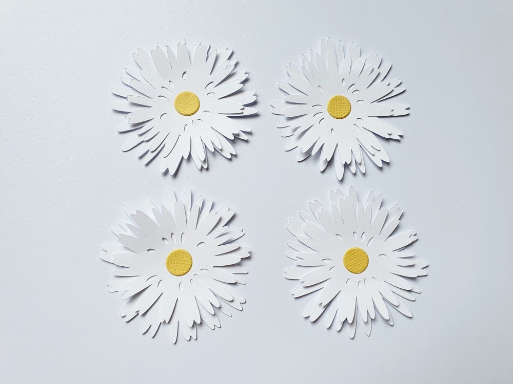 Pack Of 4 Daisy Embellishments