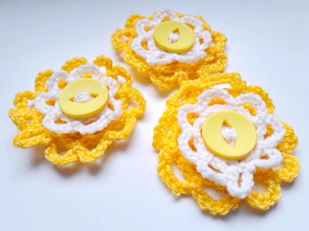 Yellow & White Crochet Flowers