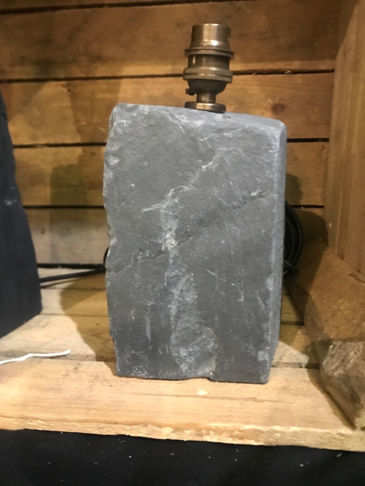 Natural grey Welsh Slate. 17cm high (ref2384)
