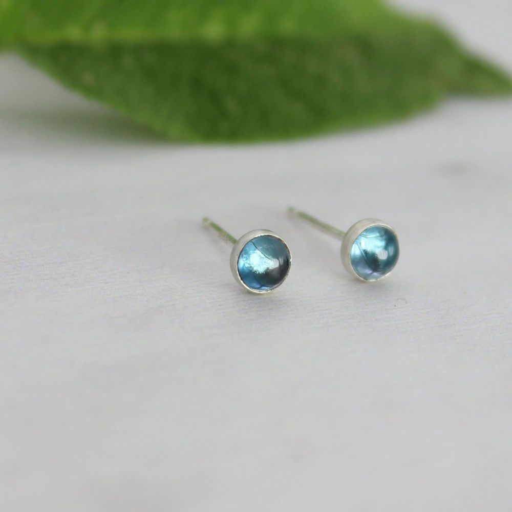 London Blue Topaz Round Studs (4mm)