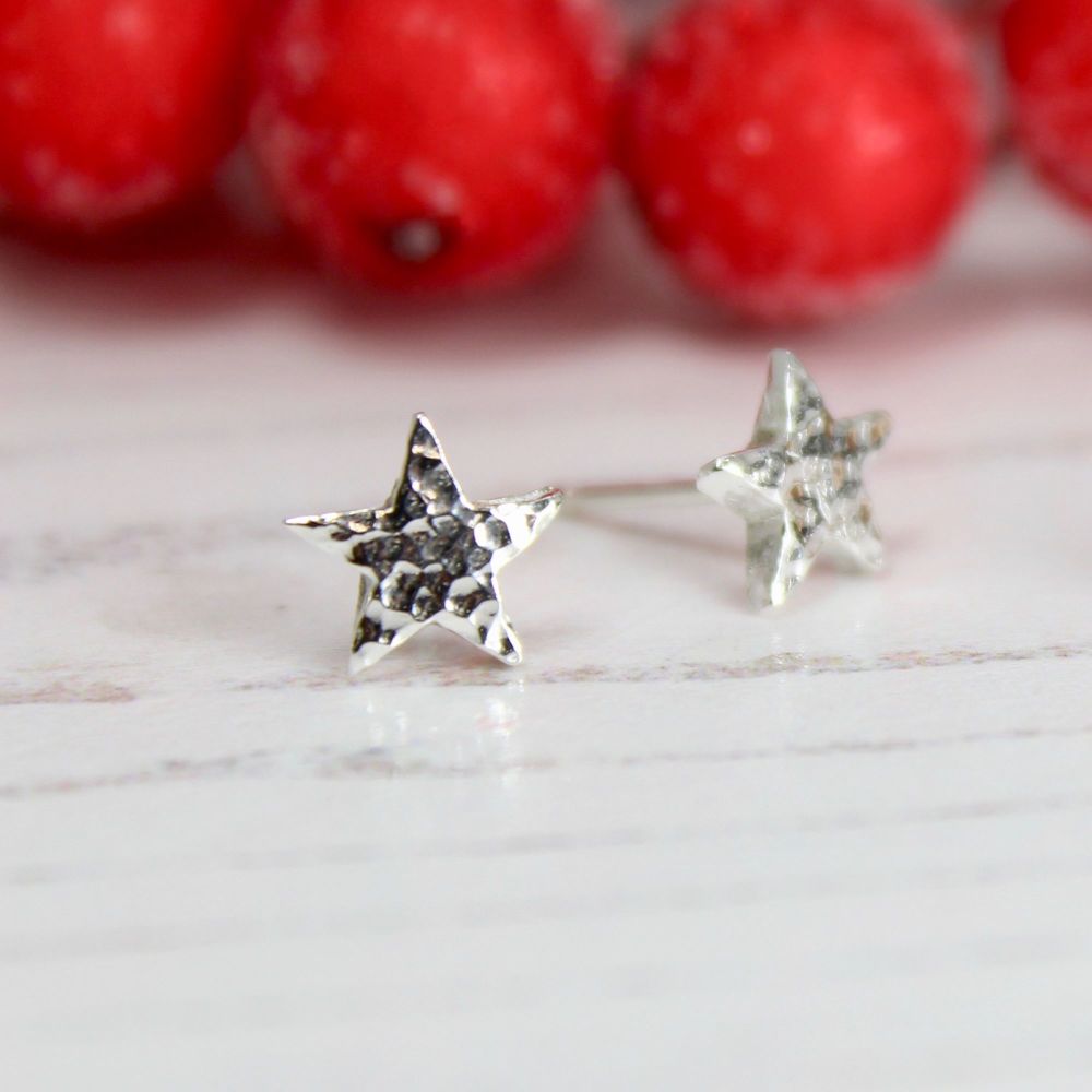 Hammered Star Stud Earrings (small)