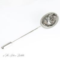 Oyster Shell Lapel Pin