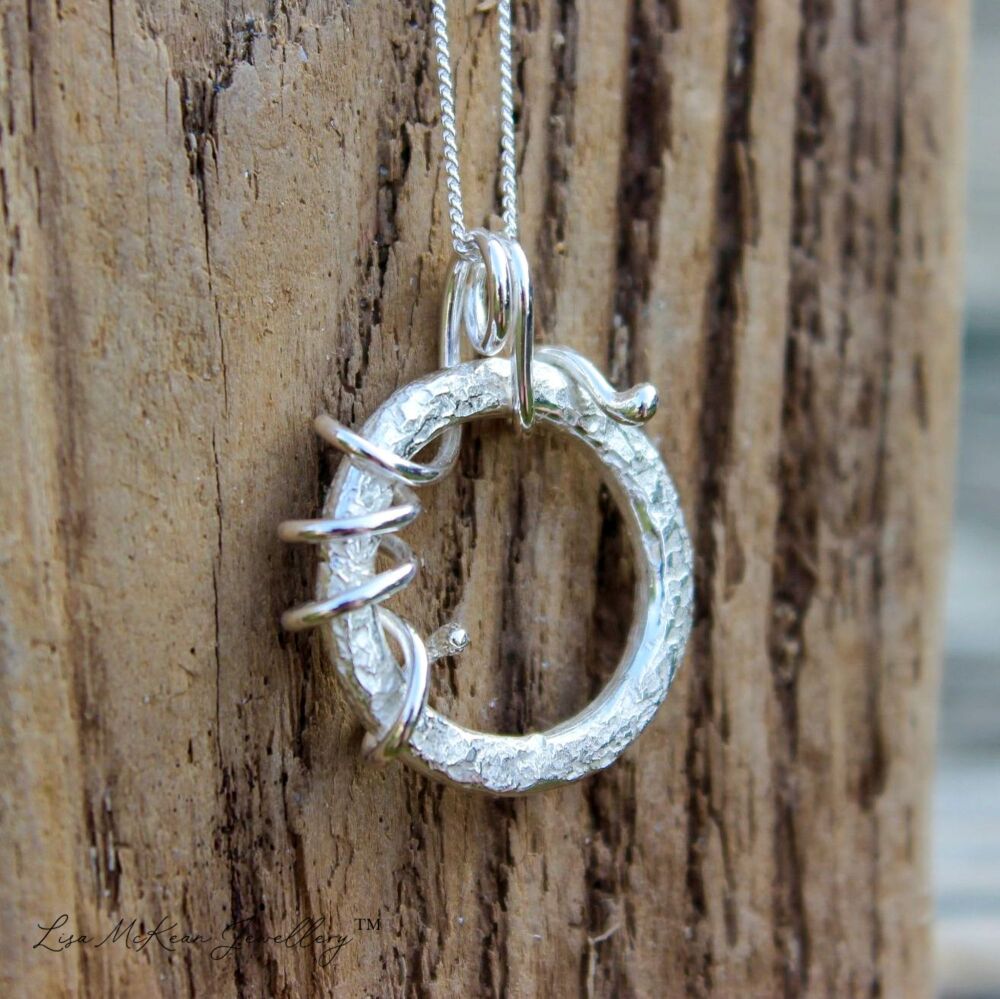 Hammered Circle & Woven Wire Necklace