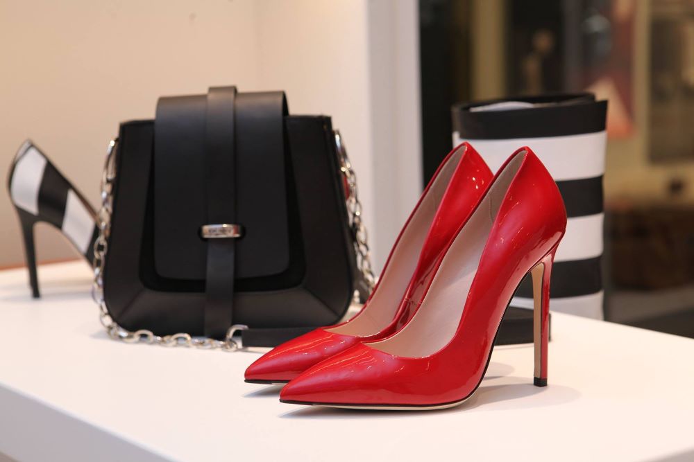 FEMALE ACCESSORIES
