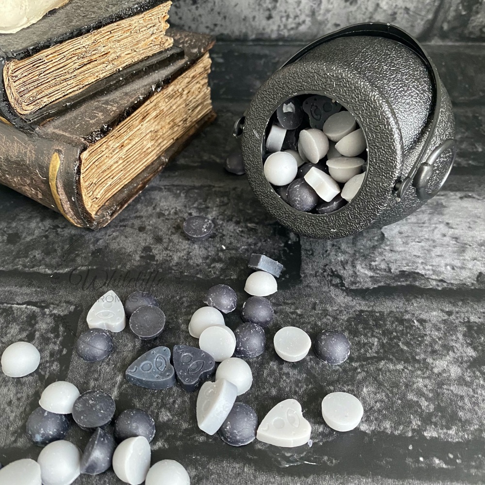 Mini Planchette & Dot Cauldron Wax Melts -  Haunted House