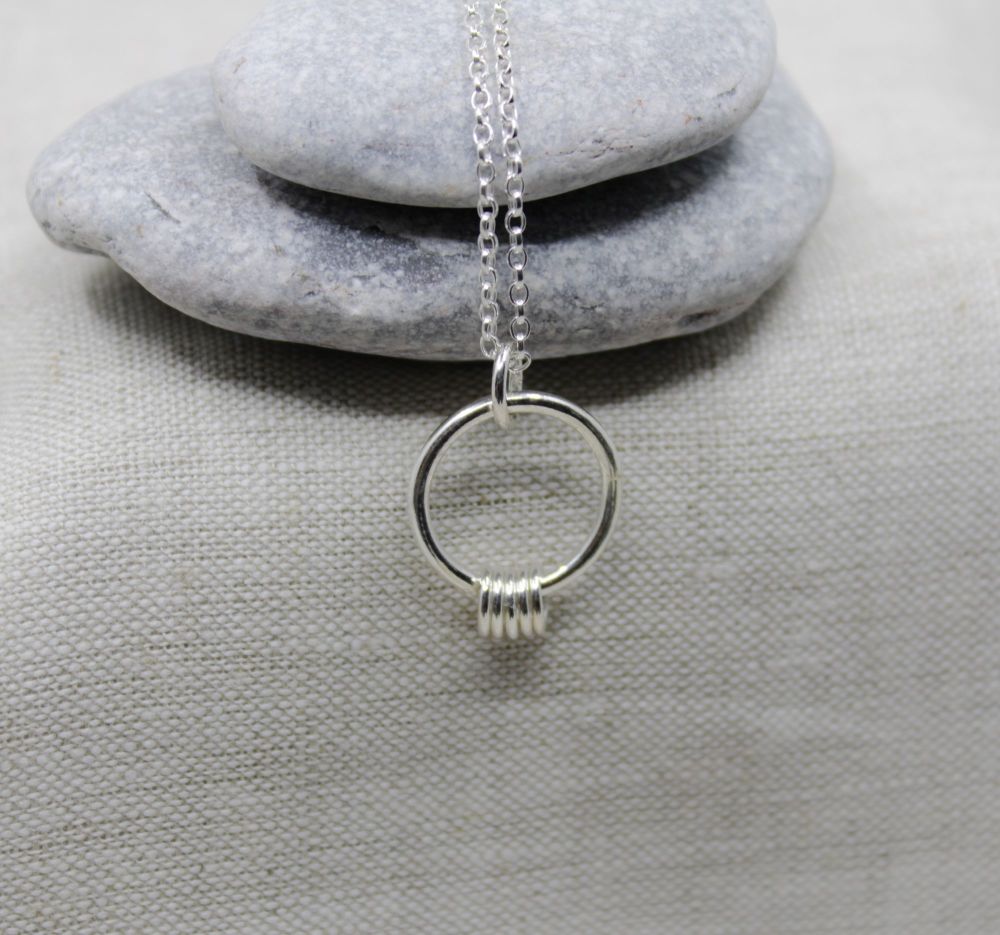 Sterling silver five rings fidget necklace