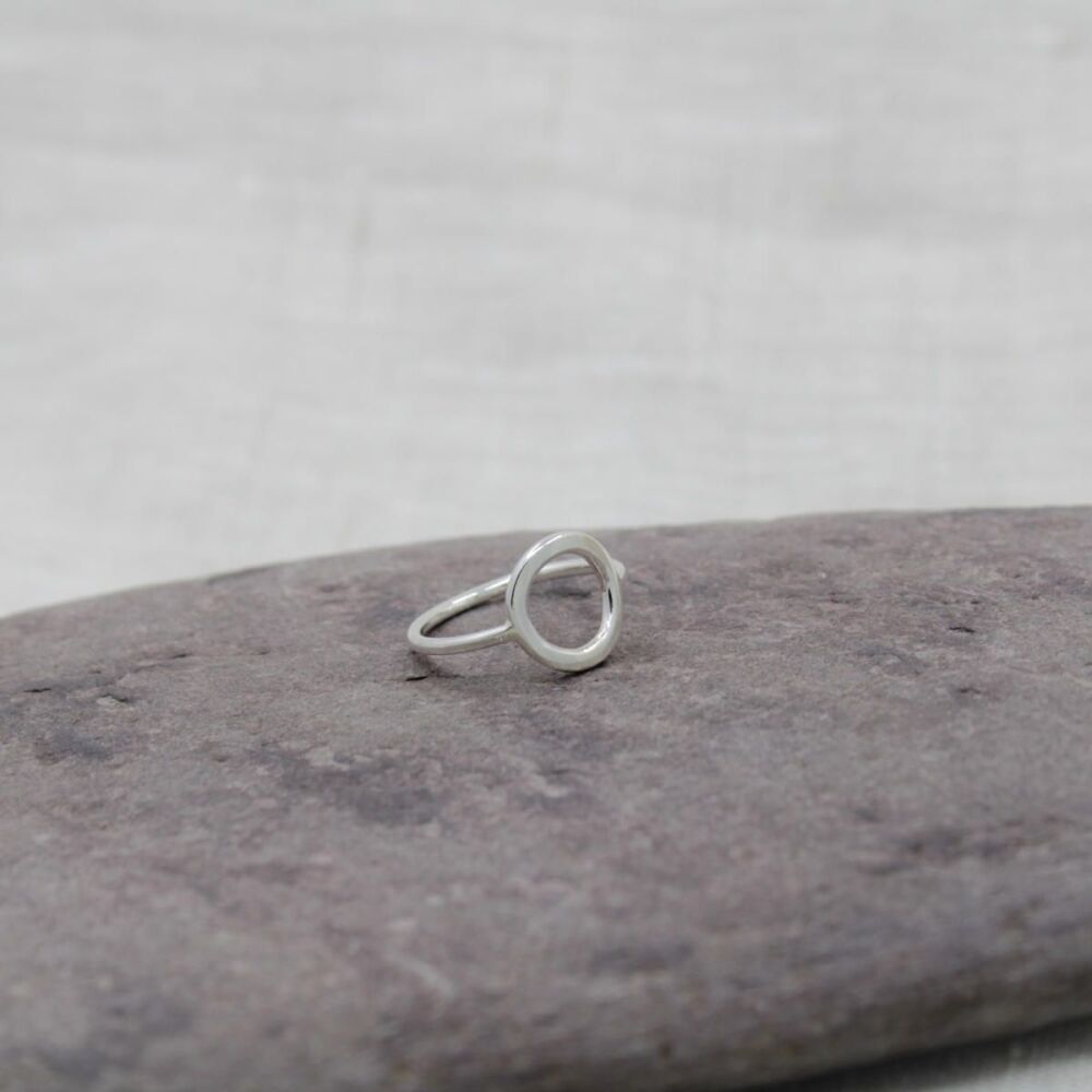 Sterling silver plain circle ring