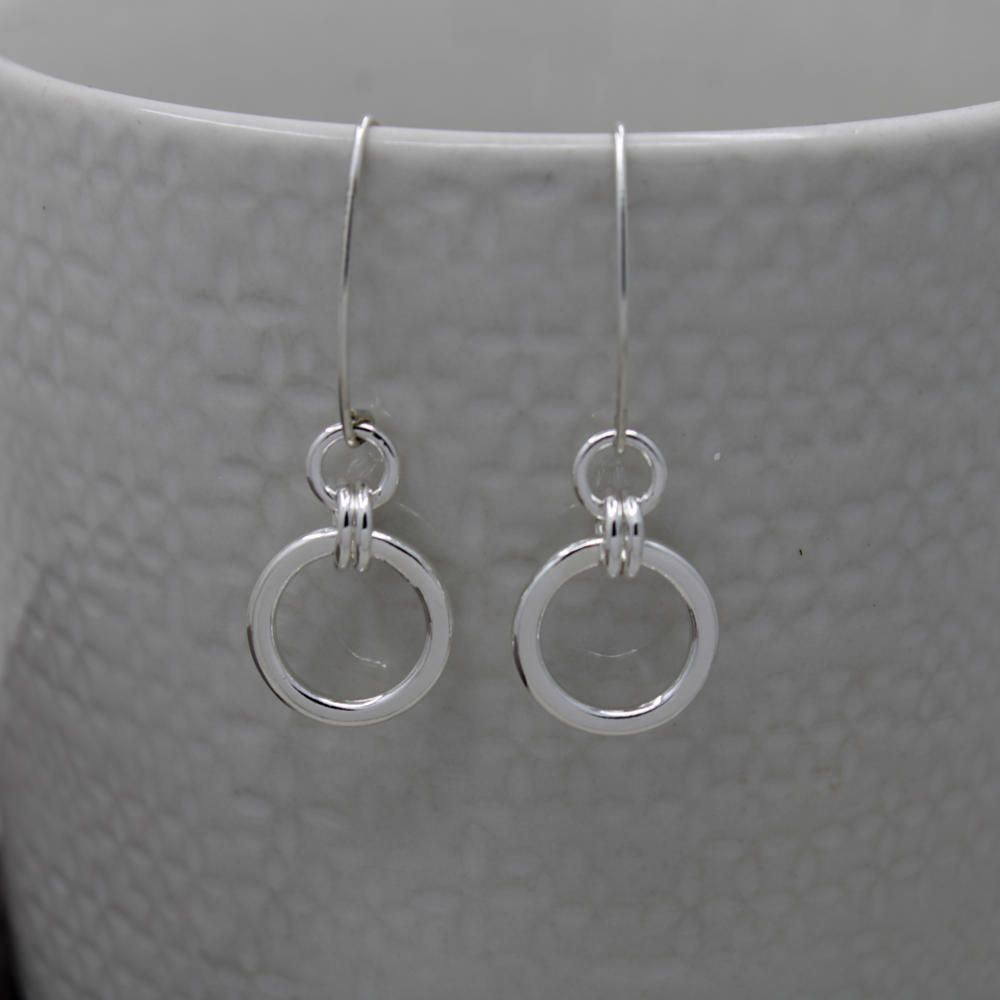 Sterling silver plain finished circle earrings