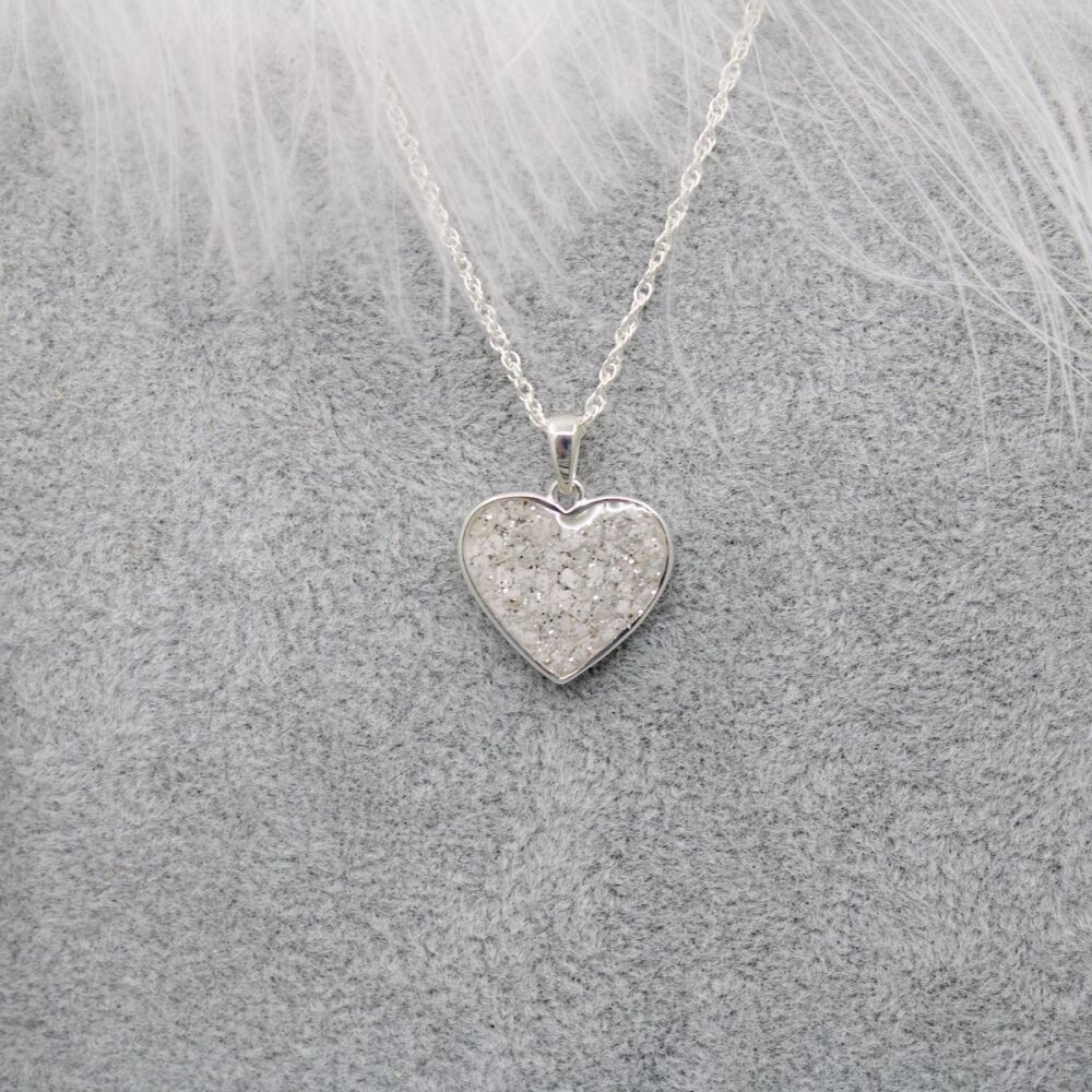 Cremation heart pendant