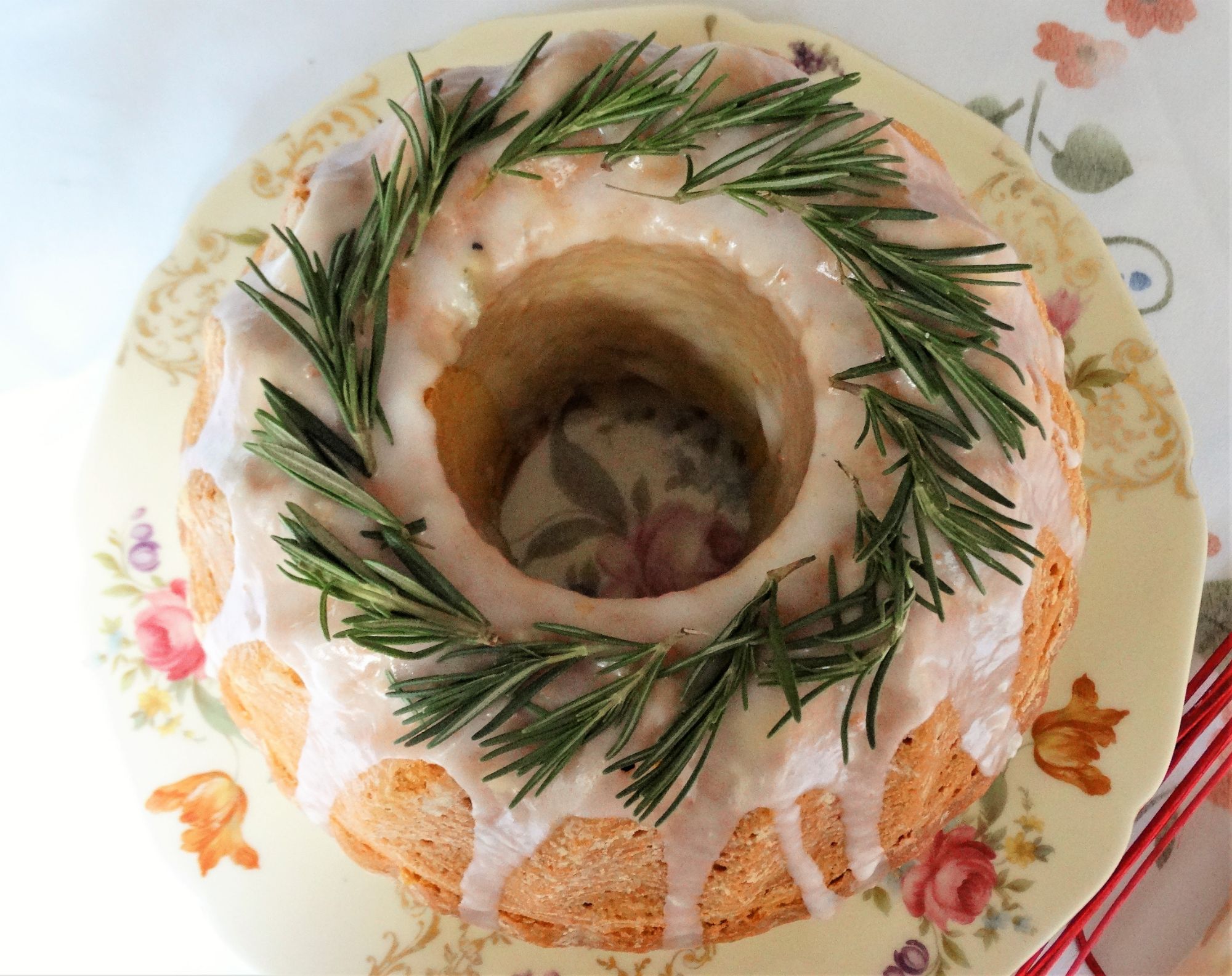 Mother's Day Wreath Cake