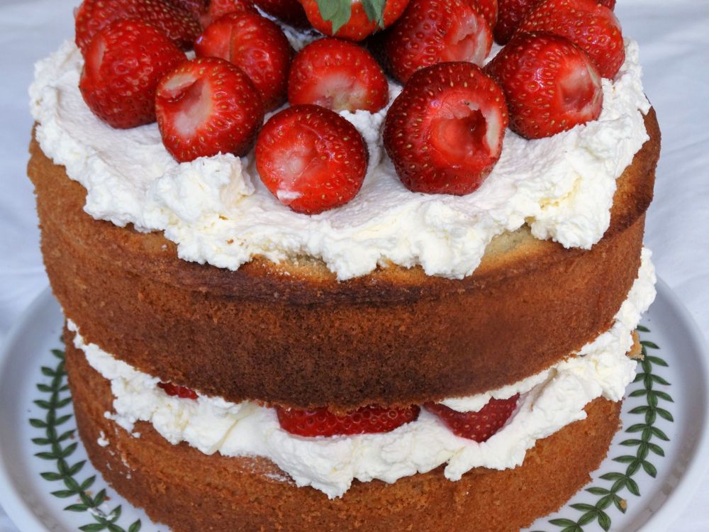 Fresh Strawberries And Cream Victoria Sponge Cake. Special Victoria Sponge. Cake Delivery Plymouth