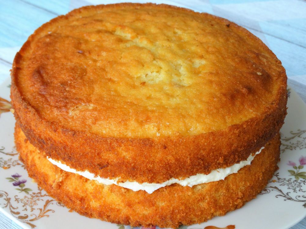 Orange Victoris Sponge Cake With Orange Buttercream