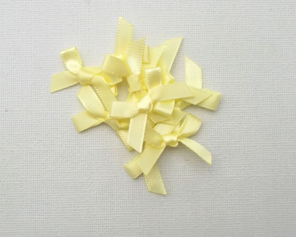 Satin Bows 7mm Plain Colour Packs of 20, 50 or 100 - Yellow