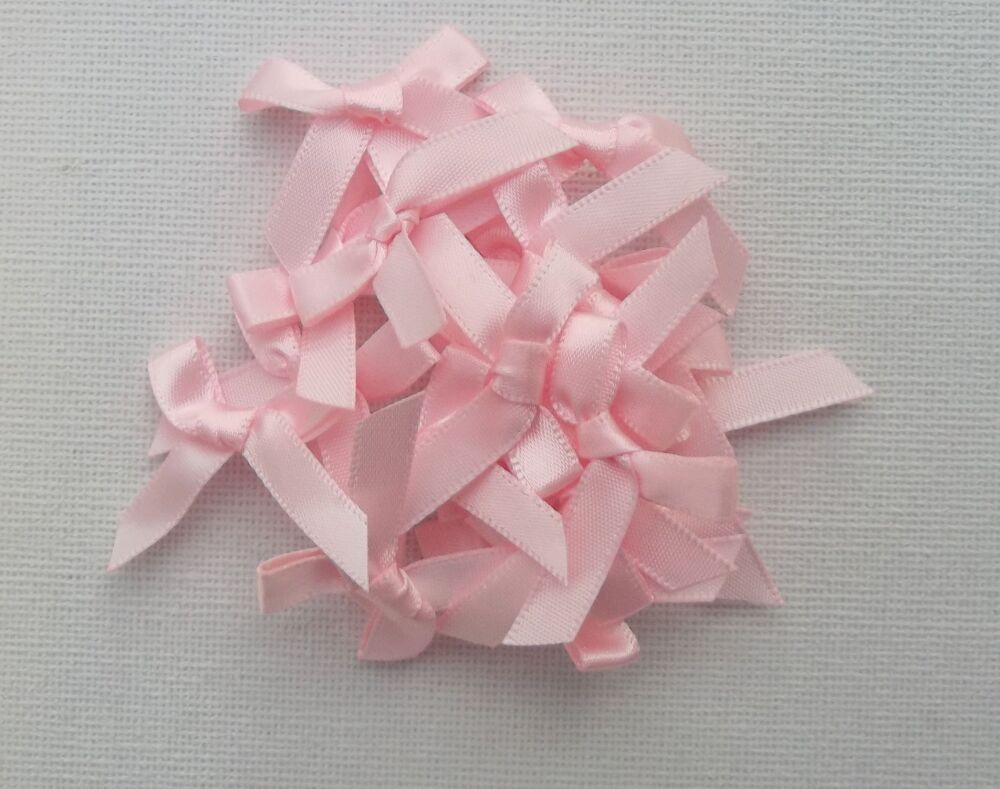 Satin Bows 7mm Plain Colour Packs of 20, 50 or 100 - Baby Pink