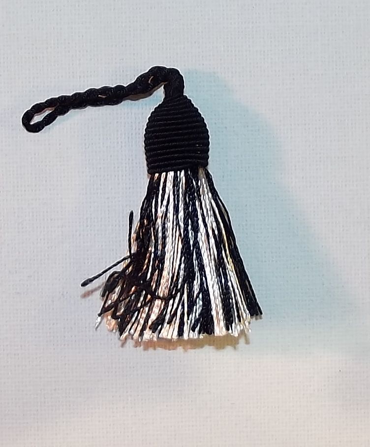 Beehive Top 2 Tone Tassels 6cm + 3cm Loop Sold Individually