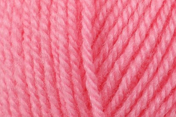 Deluxe Double Knitting Yarn 100g Pink 065