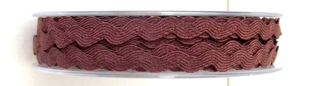 Ric Rac Ribbon Trim 6mm  Wide 2m Length Chocolate