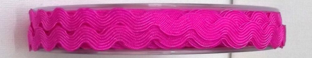 Ric Rac Ribbon Trim 6mm  Wide 2m Length Fuchsia Pink