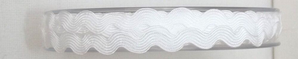 Ric Rac Ribbon Trim 6mm  Wide 2m Length White