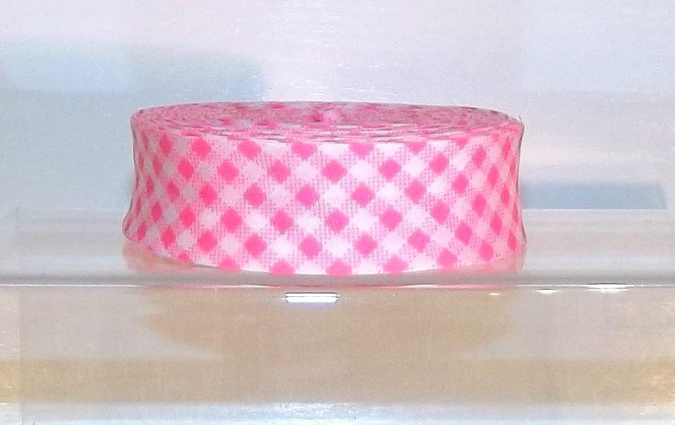 Gingham Bias Binding 25mm Wide Poly/Cotton Sold per Metre Fuchsia Pink