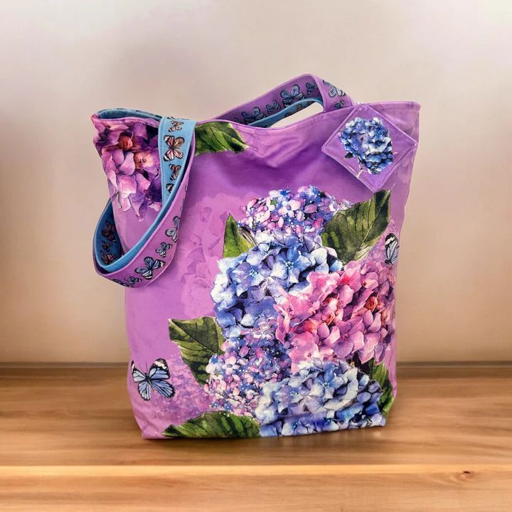 Sewing Kit Amber Makes Luxury Velvet Shopper - Hydrangea