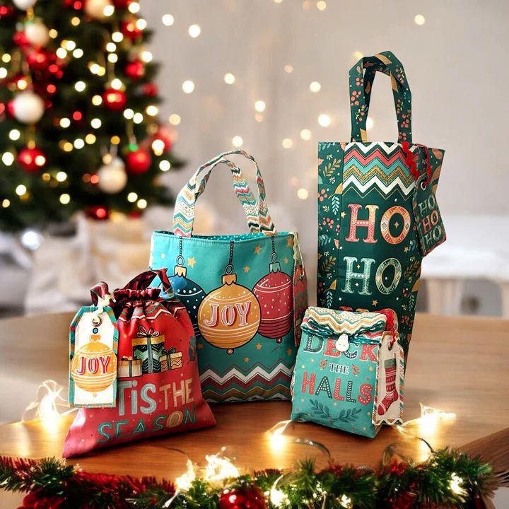 Sewing Kit Amber Makes Gift Bag Collection - Retro Christmas