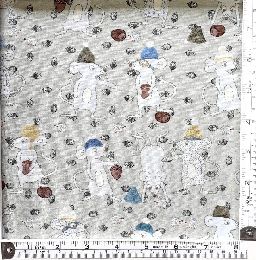Mouse Attraction Fabric 112cm Wide FQ, 1/2m, 1m 4502-210 Silver Grey