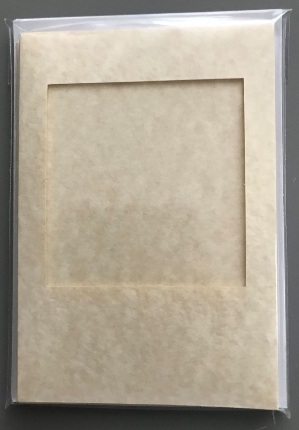 Trifold Mottled Cream Aperture Cards & Envelopes (Pack of 5)