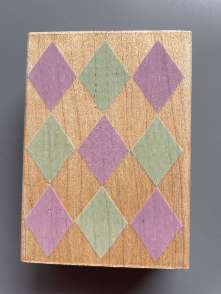 G3318 Harlequin Pattern Block