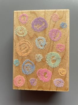 E3135 Crayon Dots
