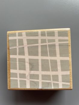 E2538 Crisscross Background