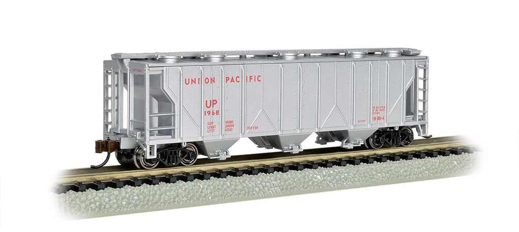 Union Pacific® - PS-2 Three-Bay Covered Hopper